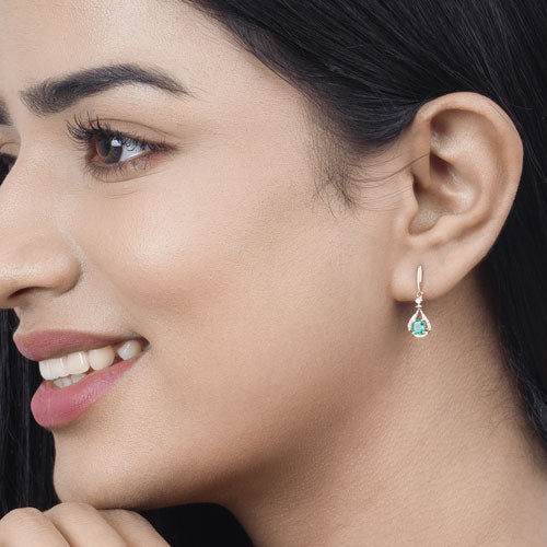 Pendientes de oro amarillo de 14 quilates con esmeralda zambiana auténtica de 0,70 quilates y diamantes blancos