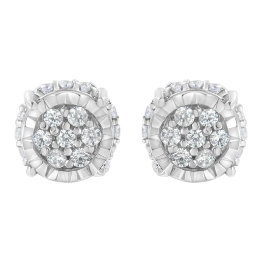 Pendientes de tuerca florales de plata de ley .925 con diamantes de talla redonda de 1/3 cttw (Claridad I-J, Color I3)