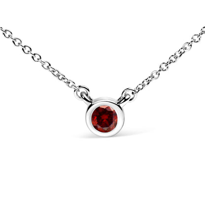 Collar con colgante solitario de oro blanco de 14 quilates, diamante rojo cultivado en laboratorio de 1/2 quilate, engaste biselado, 45,7 cm (color rojo, claridad VS1-VS2)