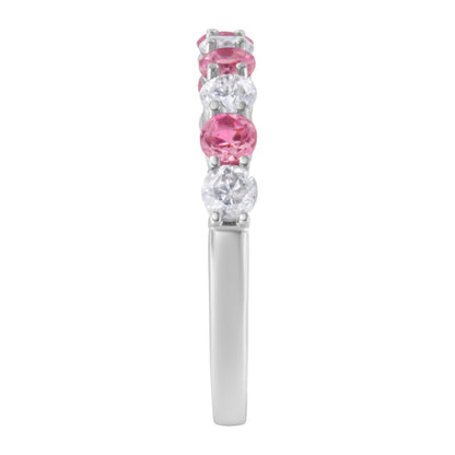 Anillo de oro blanco de 10 qt con diamantes de 0,5 qt y zafiro azul creado de 3 mm (H-I, I1-I2) - Talla 7