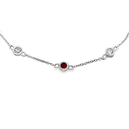 Pulsera de rubí y diamantes de .25 ct en oro blanco de 14 K