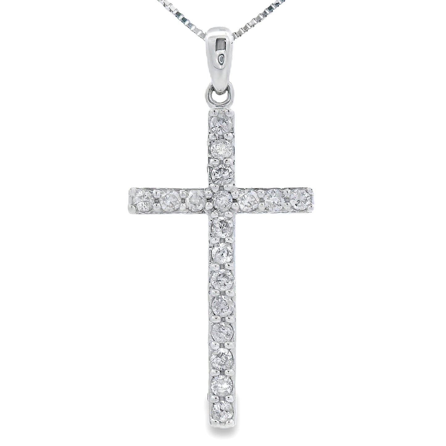 Colgante de cruz religiosa con diamante de 0,25 ct en oro blanco de 14 kt