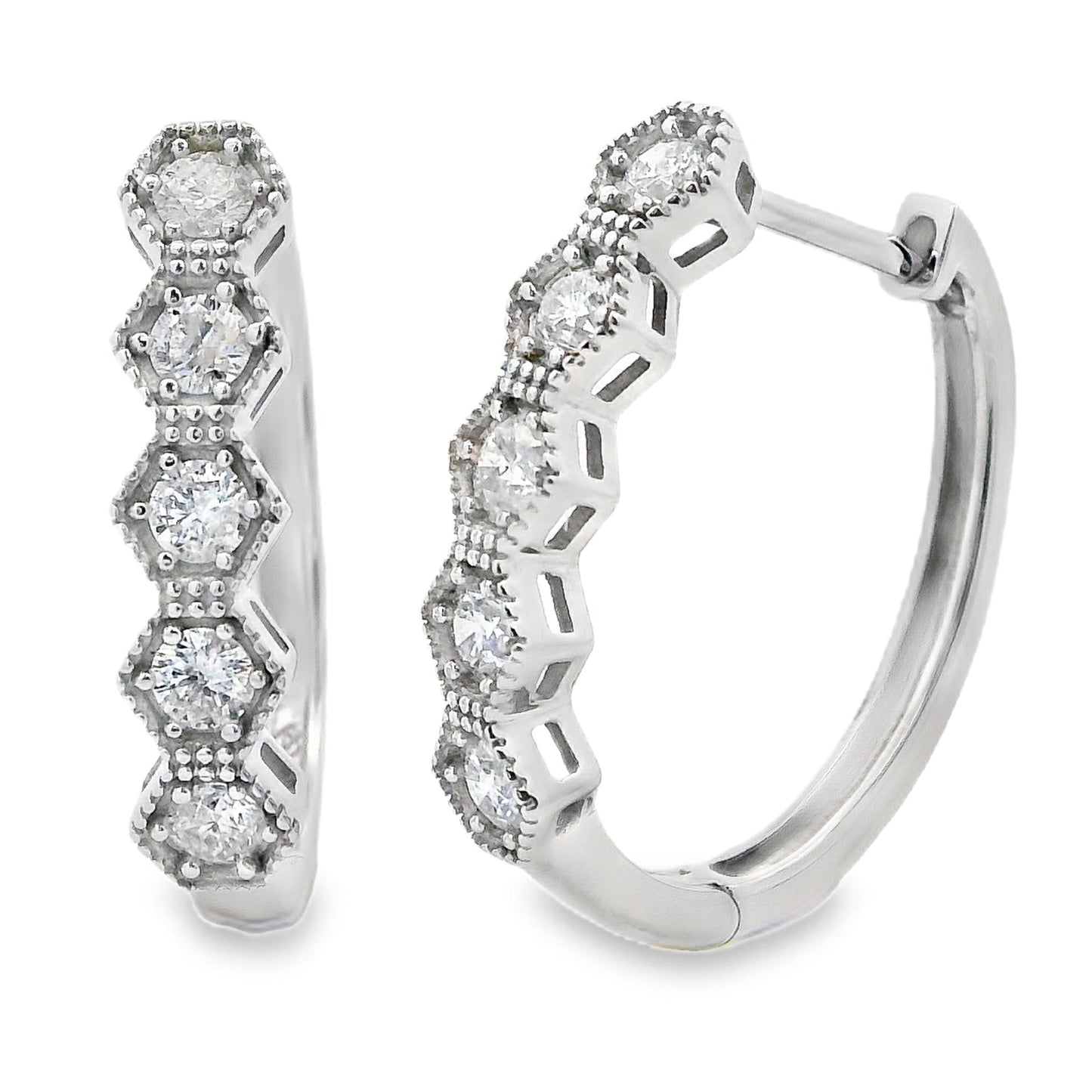 Pendientes de aro de oro blanco de 14 quilates con diamantes de 0,50 ct