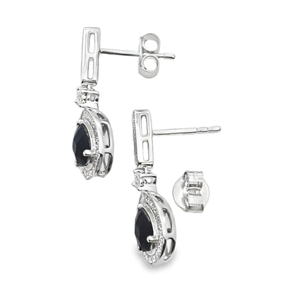 Pendientes colgantes de ónix y diamantes de .84 ct de oro blanco de 10 kt