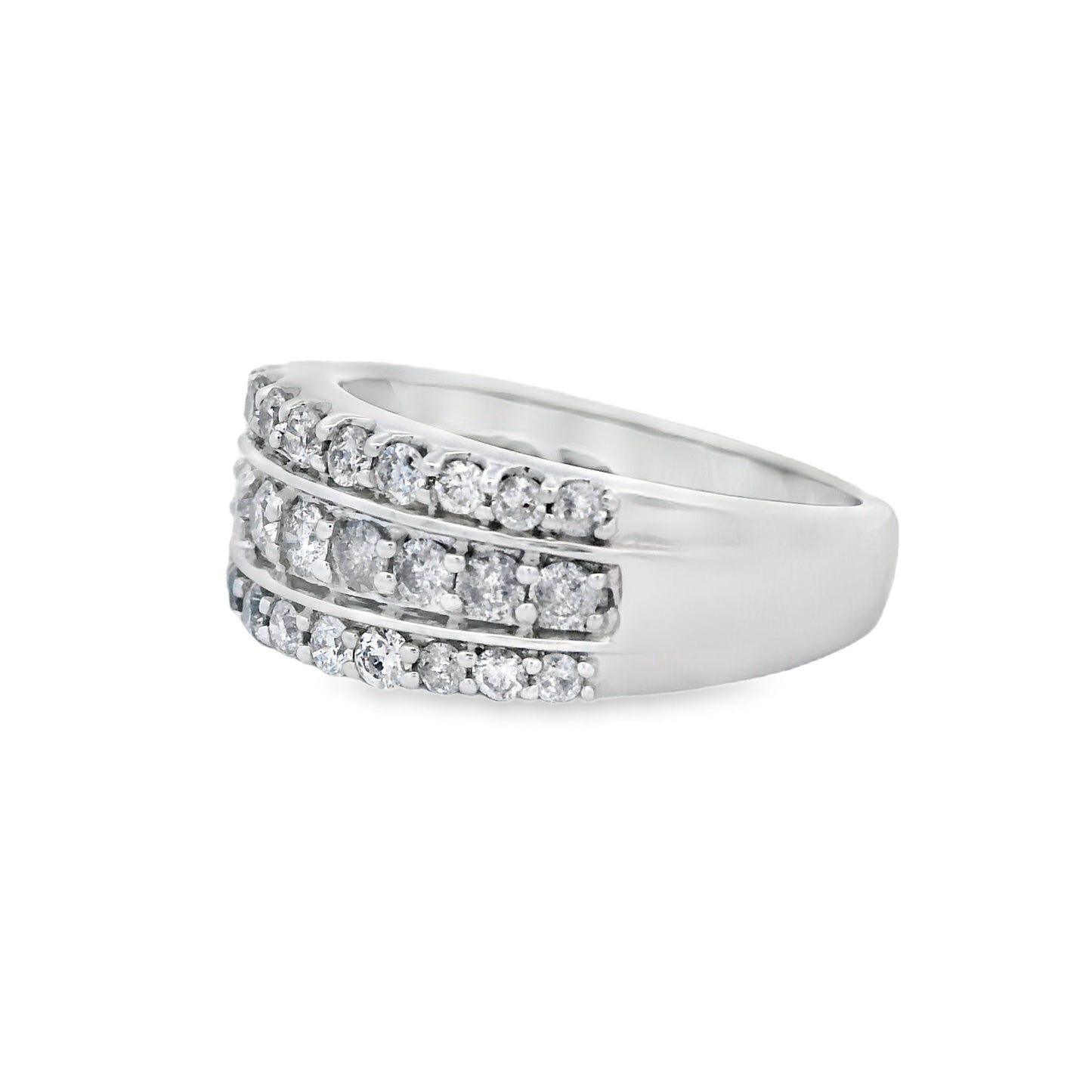 Anillo de boda con diamantes de 1,00 ct en oro blanco de 10 qt