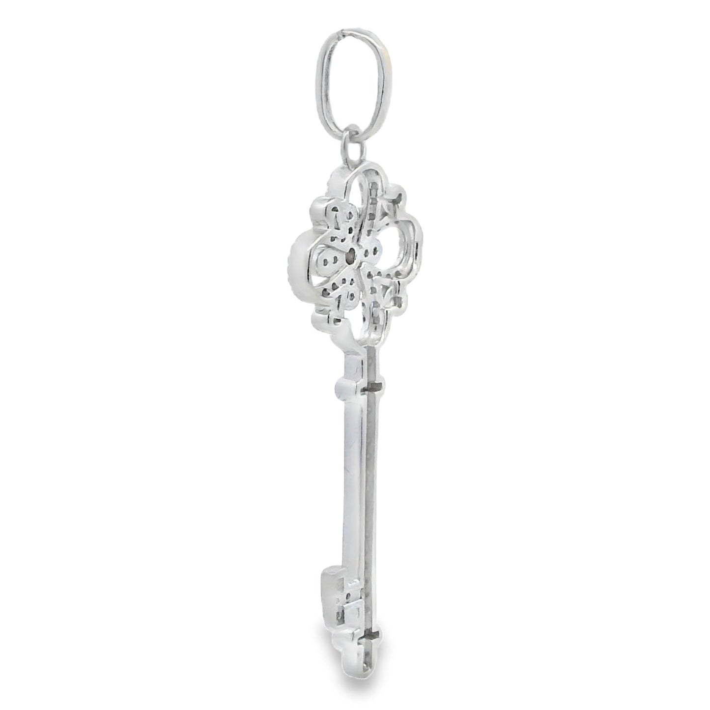 Colgantes de moda de moissanita de .66 ct de plata de ley