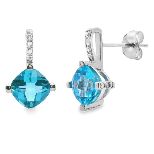 Pendientes de topacio azul y diamantes de .94 ct en oro blanco de 10 kt