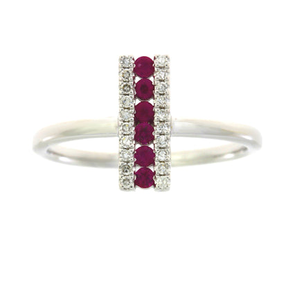 Anillo de rubí y diamante de 0,30 ct en oro blanco de 14 K