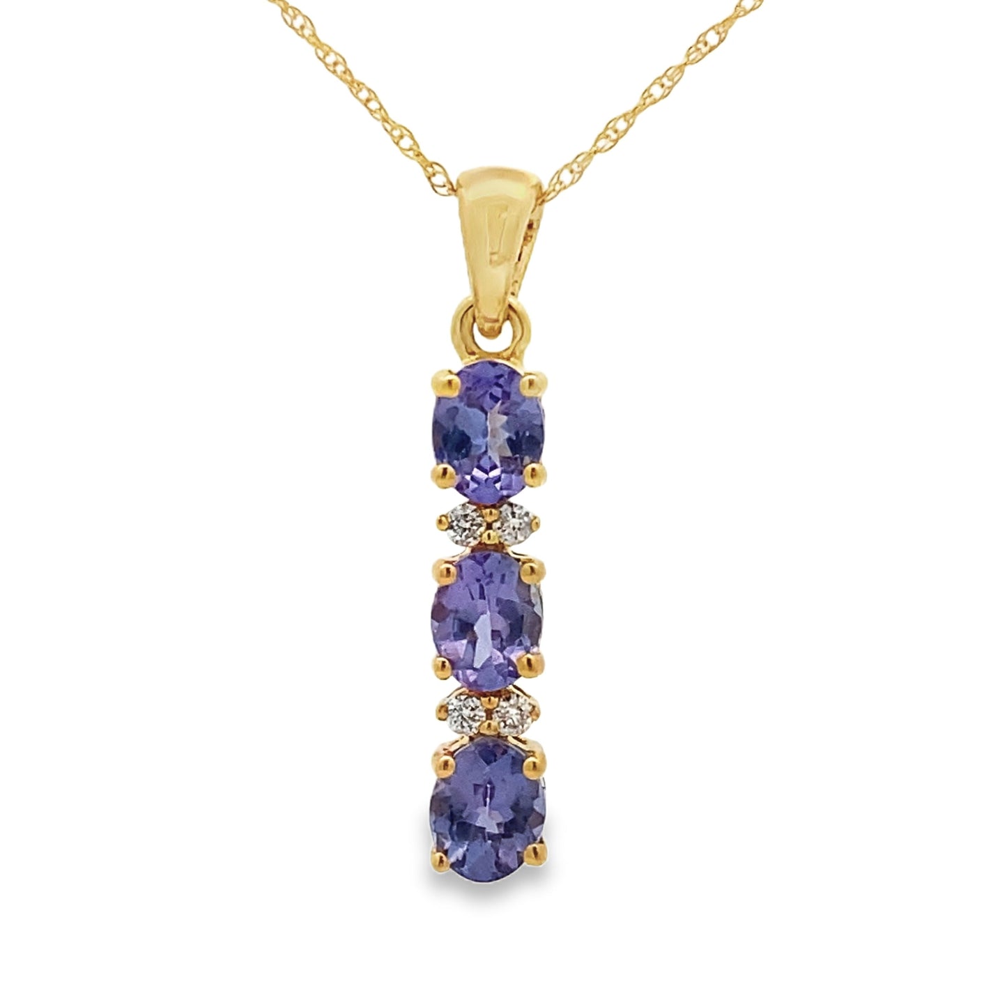 Colgantes de moda de tanzanita y diamante en oro amarillo de 10 quilates