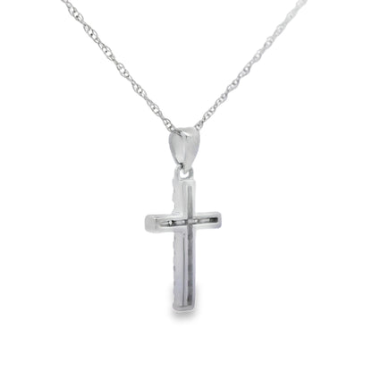 Colgante Cruz Religiosa con Diamantes de .11ct en Oro Blanco de 14KT