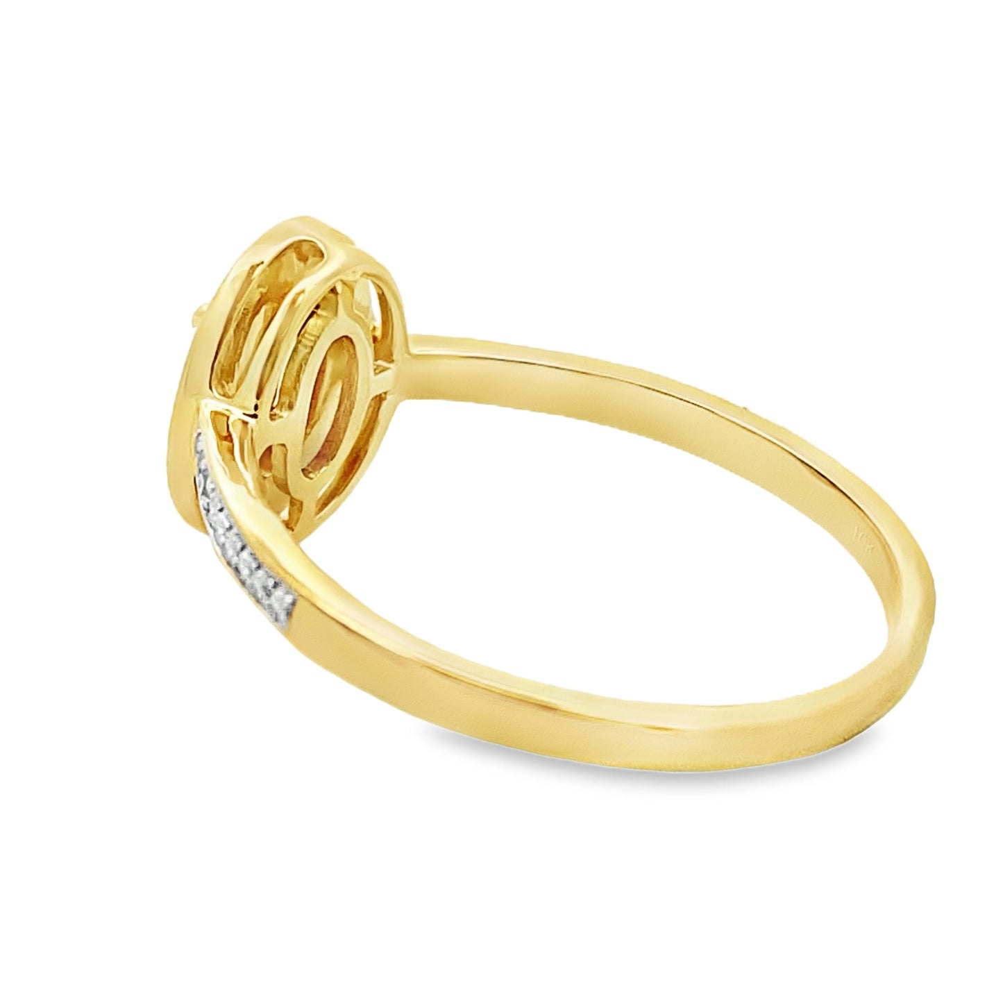 Anillo de oro amarillo de 10 qt con granate y diamantes de 0,62 ct