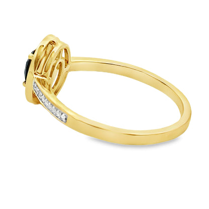 Anillo de Diamantes y Ónix de 0,55 qt en Oro Amarillo de 10 qt