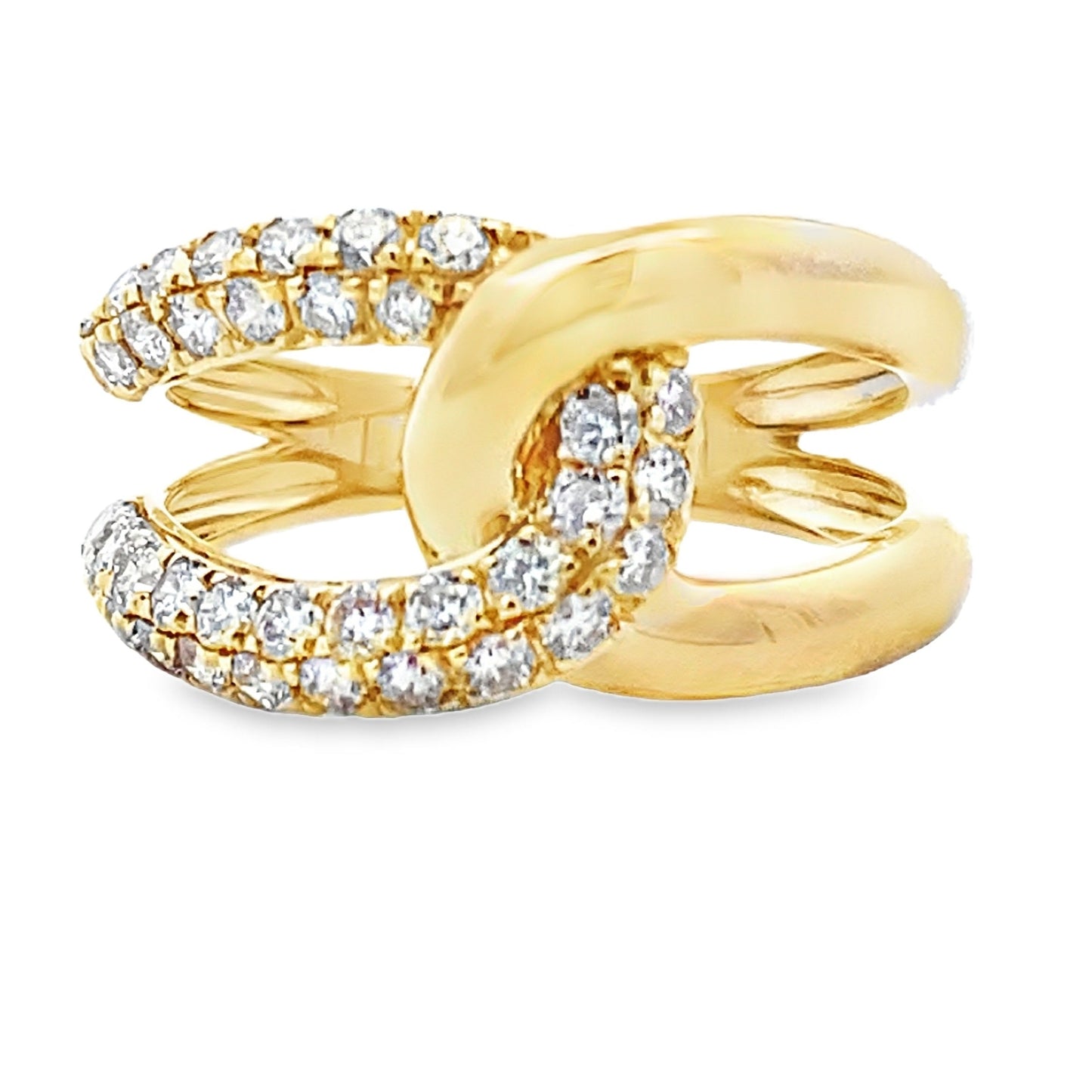 Anillo de diamante de .80 ct en oro amarillo de 14 kt