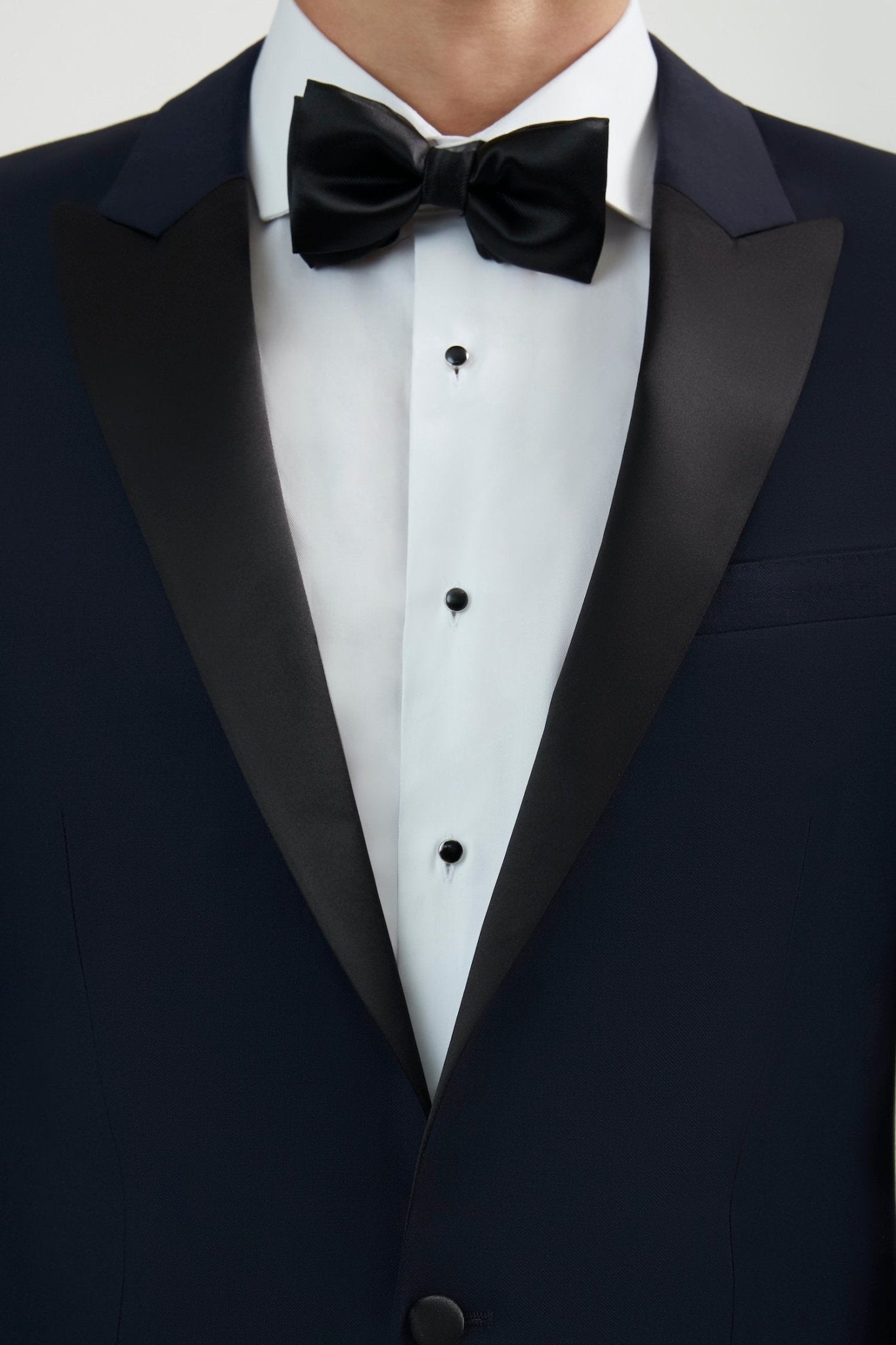 Luxurious 100% Super Fine Wool Black Peak Lapel Tuxedo - My Men's Shop