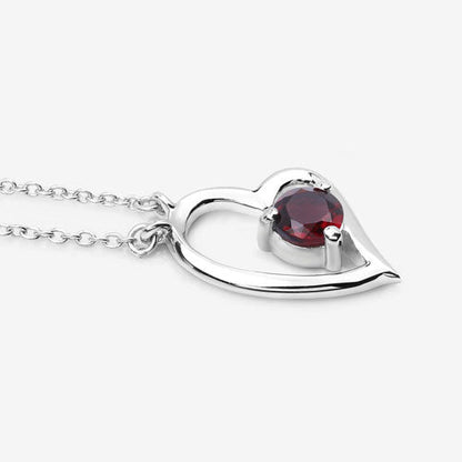 Collar de plata de ley .925 con granate auténtico de 0,60 quilates