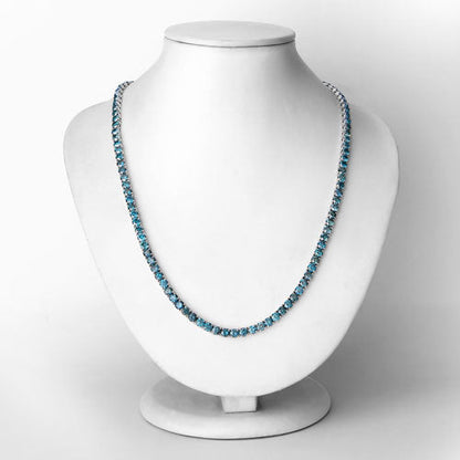 Collar de oro blanco de 14 quilates con diamante azul auténtico de 33,24 quilates