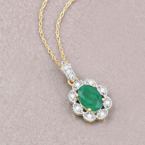 Colgante de oro amarillo de 10 quilates con esmeralda zambiana auténtica de 0,79 quilates y diamantes blancos