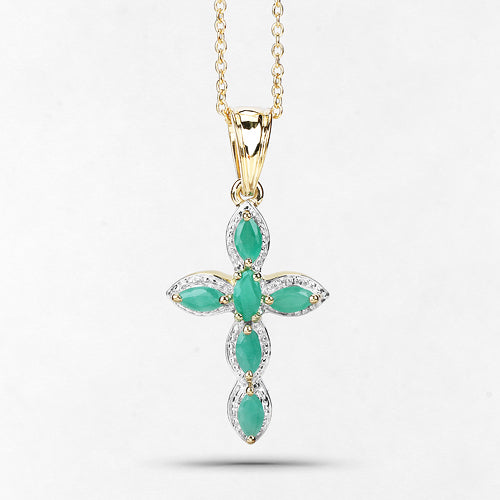 Colgante de plata de ley .925 con baño de oro amarillo de 18K y esmeralda natural de 0.84 quilates