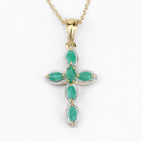 Colgante de plata de ley .925 con baño de oro amarillo de 18K y esmeralda natural de 0.84 quilates