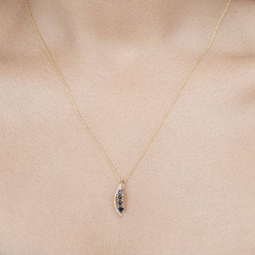 Colgante de oro amarillo de 14 quilates con zafiro azul auténtico de 0,40 quilates y diamante blanco