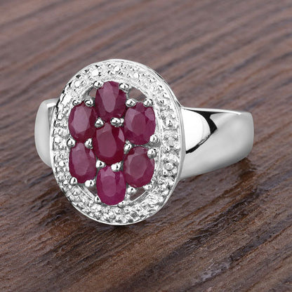 Anillo de plata de ley .925 con rubí auténtico de 1.54 quilates