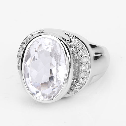 Anillo de plata de ley .925 con 5.38 quilates de cuarzo cristalino auténtico y diamantes blancos