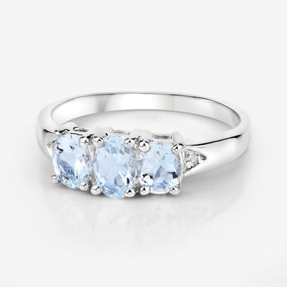 Anillo de plata de ley .925 con aguamarina auténtica de 0.95 quilates y diamantes blancos
