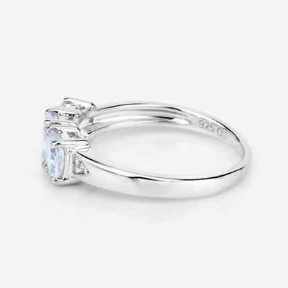 Anillo de plata de ley .925 con aguamarina auténtica de 0.95 quilates y diamantes blancos