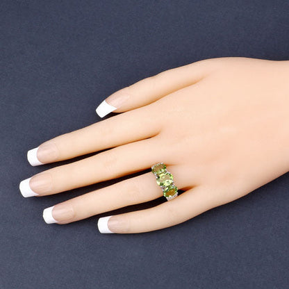 Anillo de plata de ley .925 con peridoto auténtico y topacio blanco de 4.14 quilates