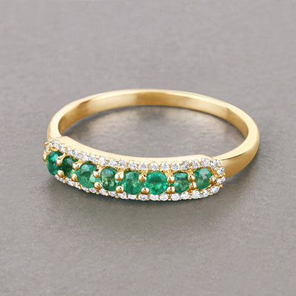 Anillo de oro amarillo de 14 quilates con esmeralda zambiana auténtica de 0,35 quilates y diamantes blancos