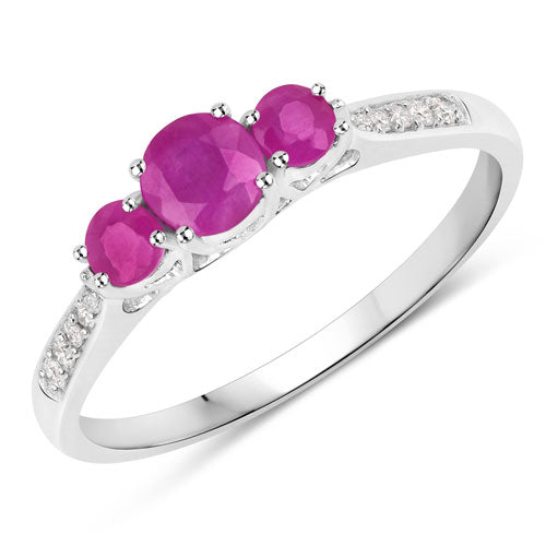 Anillo de oro blanco de 14K con rubí genuino de 0,61 quilates y diamantes blancos