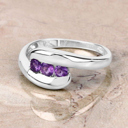 Anillo de plata de ley .925 con amatista genuina de 0,54 quilates