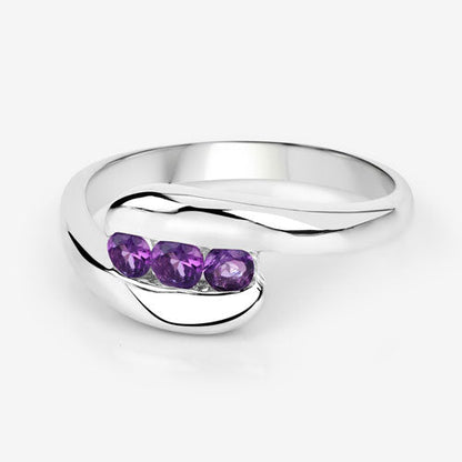 Anillo de plata de ley .925 con amatista genuina de 0,54 quilates