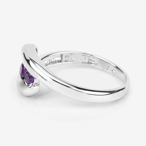 Anillo de plata de ley .925 con amatista genuina de 0,54 quilates