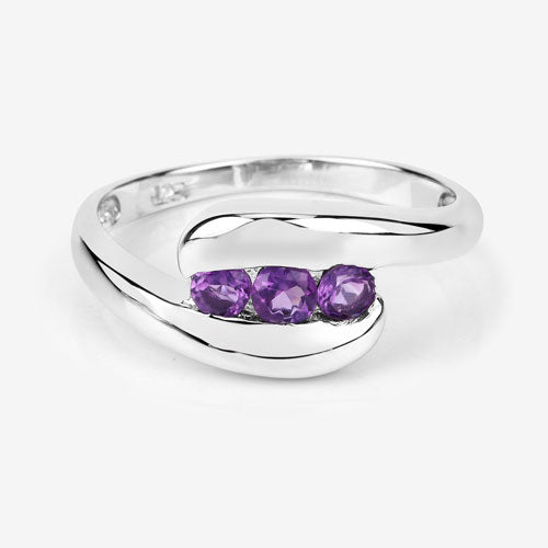 Anillo de plata de ley .925 con amatista genuina de 0,54 quilates