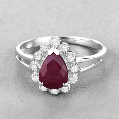 Anillo de oro blanco de 14K con rubí genuino de 1,31 quilates y diamantes blancos