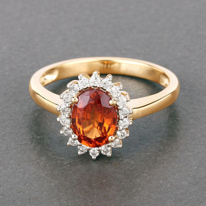 Anillo de oro amarillo de 14K con granate espesartita auténtico de 1,87 quilates y diamantes blancos