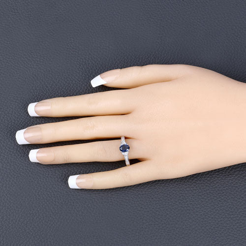 Anillo de oro blanco de 10 quilates con zafiro azul genuino de 1,05 quilates y diamantes blancos