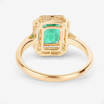 Anillo de oro amarillo de 14K con esmeralda etíope genuina de 1,62 quilates y diamantes blancos