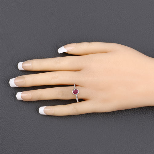 Anillo de oro blanco de 14 quilates con rubí auténtico de 1,00 quilates y diamante blanco