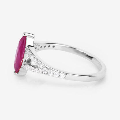 Anillo de oro blanco de 14 quilates con rubí genuino de 1,58 quilates y diamante blanco
