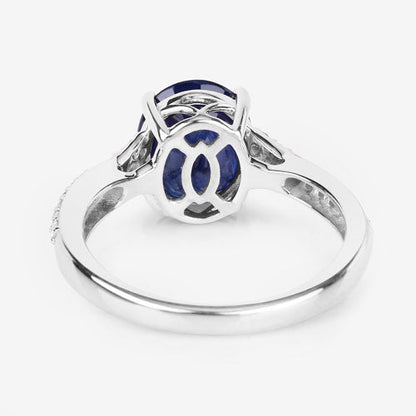 Anillo de zafiro azul auténtico de 3.28 quilates y diamantes blancos en oro blanco de 14 quilates
