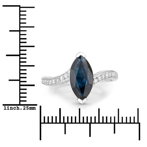 Anillo de zafiro azul genuino de 2.26 quilates y diamantes blancos en oro blanco de 14K