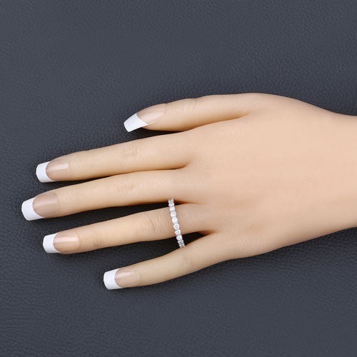 Anillo de oro blanco de 14K con diamante cultivado en laboratorio de 1,50 quilates