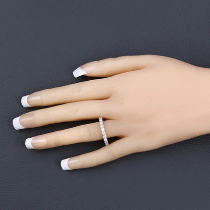 Anillo de oro blanco de 14K con diamante cultivado en laboratorio de 1,50 quilates
