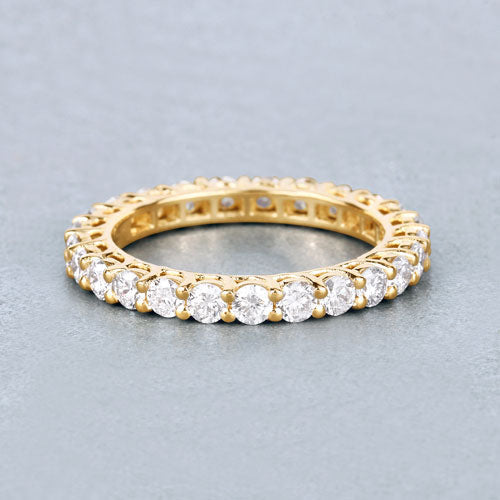 Anillo de oro amarillo de 14K con diamante de laboratorio de 1,50 quilates