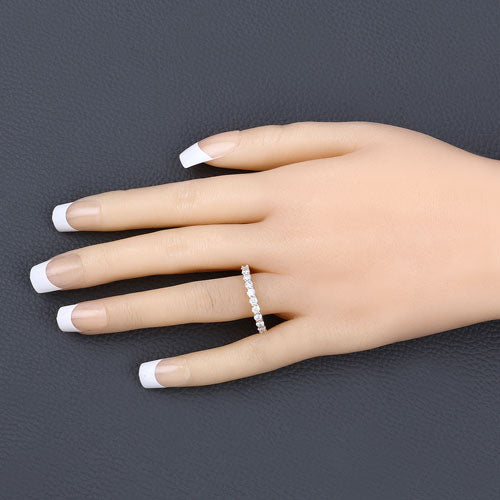 Anillo de oro amarillo de 14K con diamante de laboratorio de 1,50 quilates