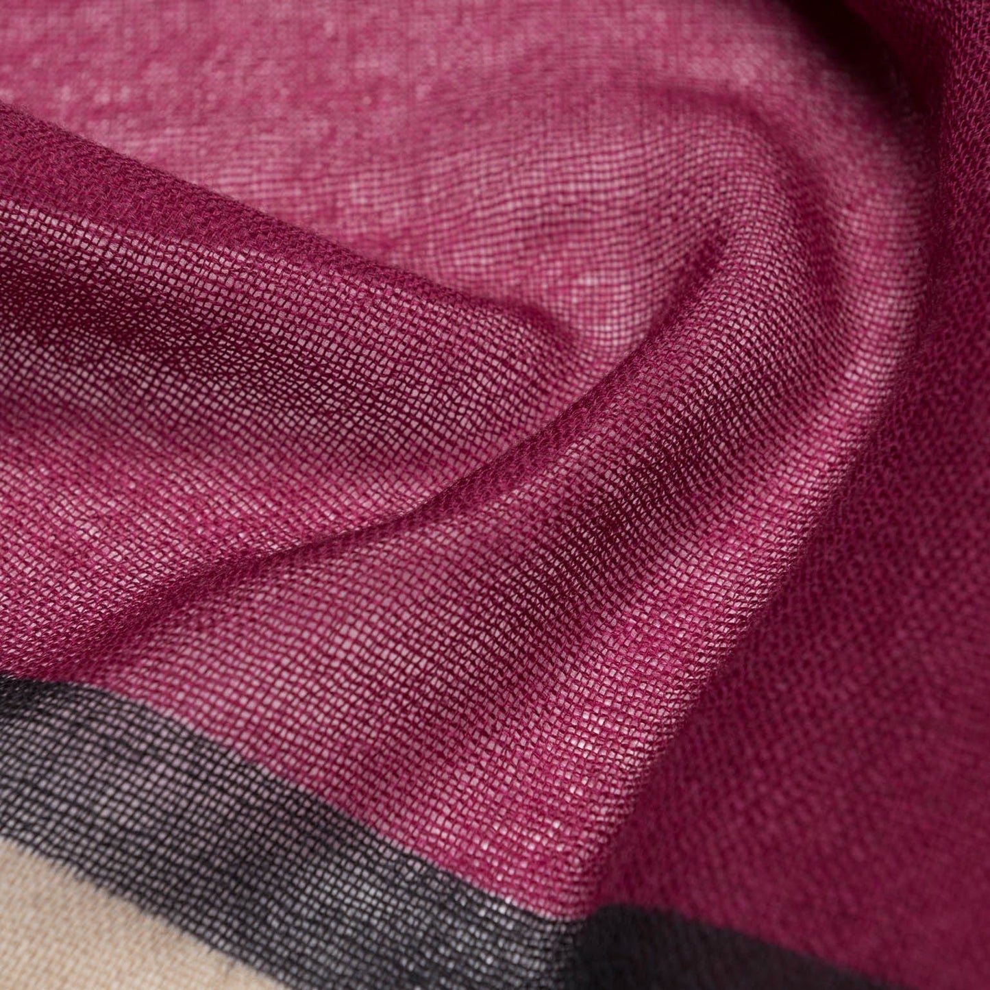 Bosco - Wool Scarf - Raspberry